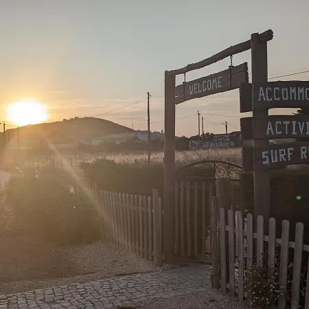 Good Feeling & Hostal Raposeira (Faro)