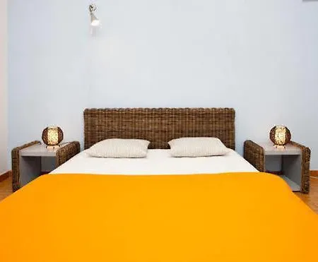 אכסניה Good Feeling & Raposeira (Faro)