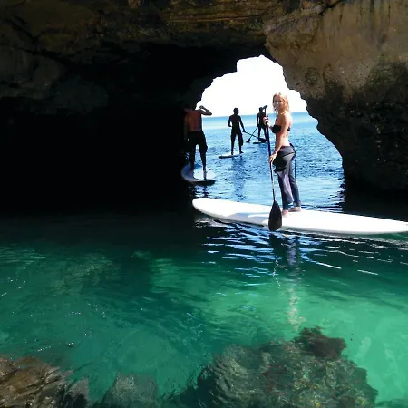 אכסניה Good Feeling & Raposeira (Faro)