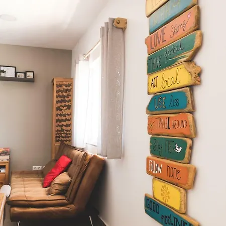 אכסניה Good Feeling & *