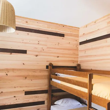 Good Feeling Hostel & Guest House *